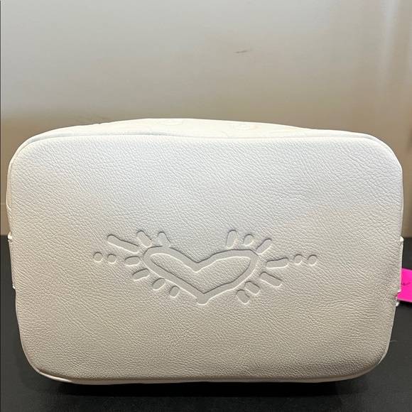 Betsey Johnson | “Cream Skull Boss” Bucket w/ Floral Strap - Picture 8 of 15